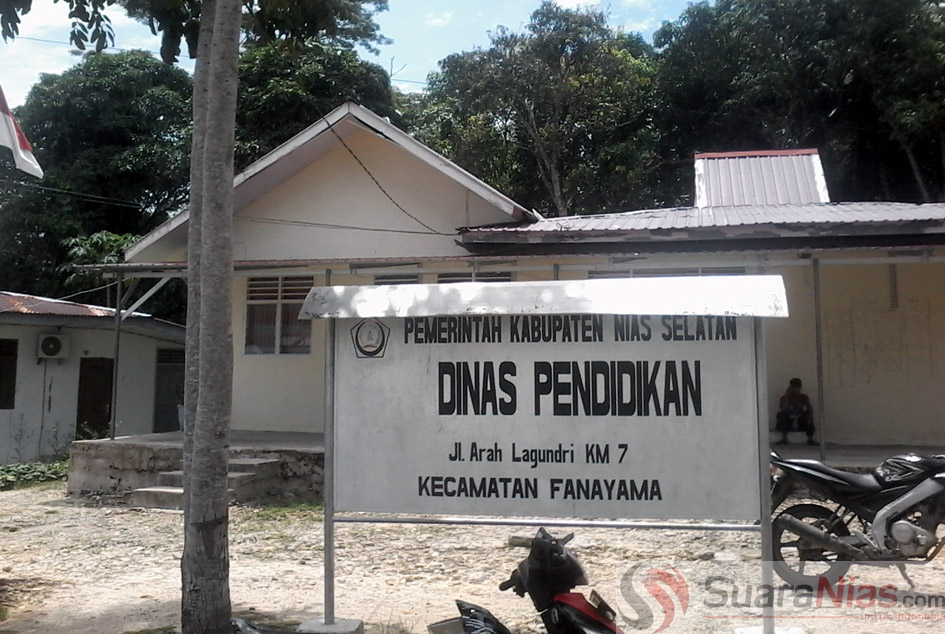Kantor Cabang Dinas Pendidikan Kecamatan Fanayama/Foto: Edi Zebua