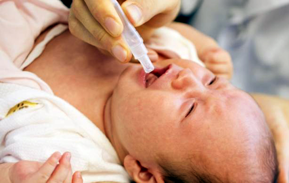 Ilustrasi pemberian vaksinasi kepada bayi | Foto: Istimewa