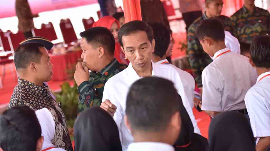 Jokowi: Tak Perlu Risau Soal Wacana Lima Hari Sekolah 